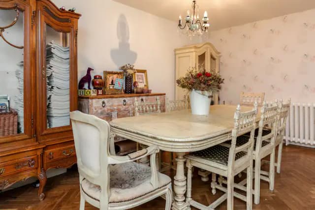 Rustic Cottage in Brixton 5