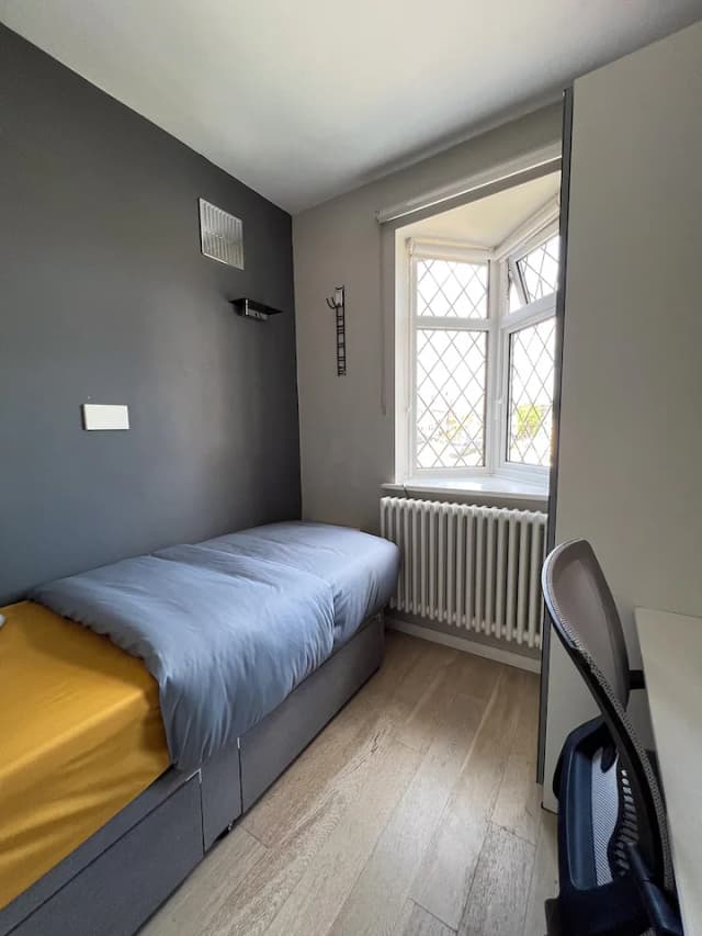 Modern Apartment 3