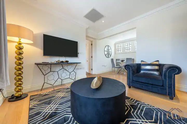 Cozy Studio in Mayfair 2