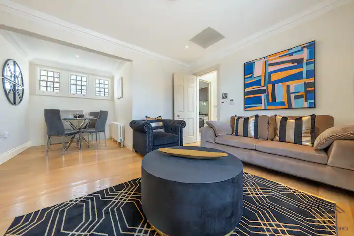 Cozy Studio in Mayfair 4