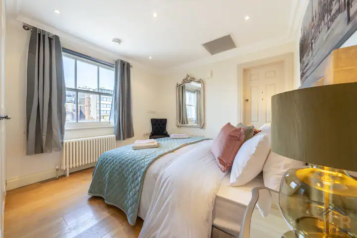Cozy Studio in Mayfair 5
