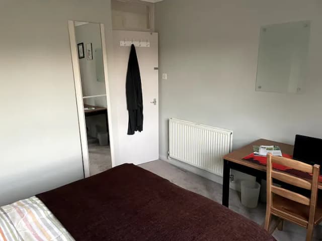 Luxurious Penthouse in Wimbley 4